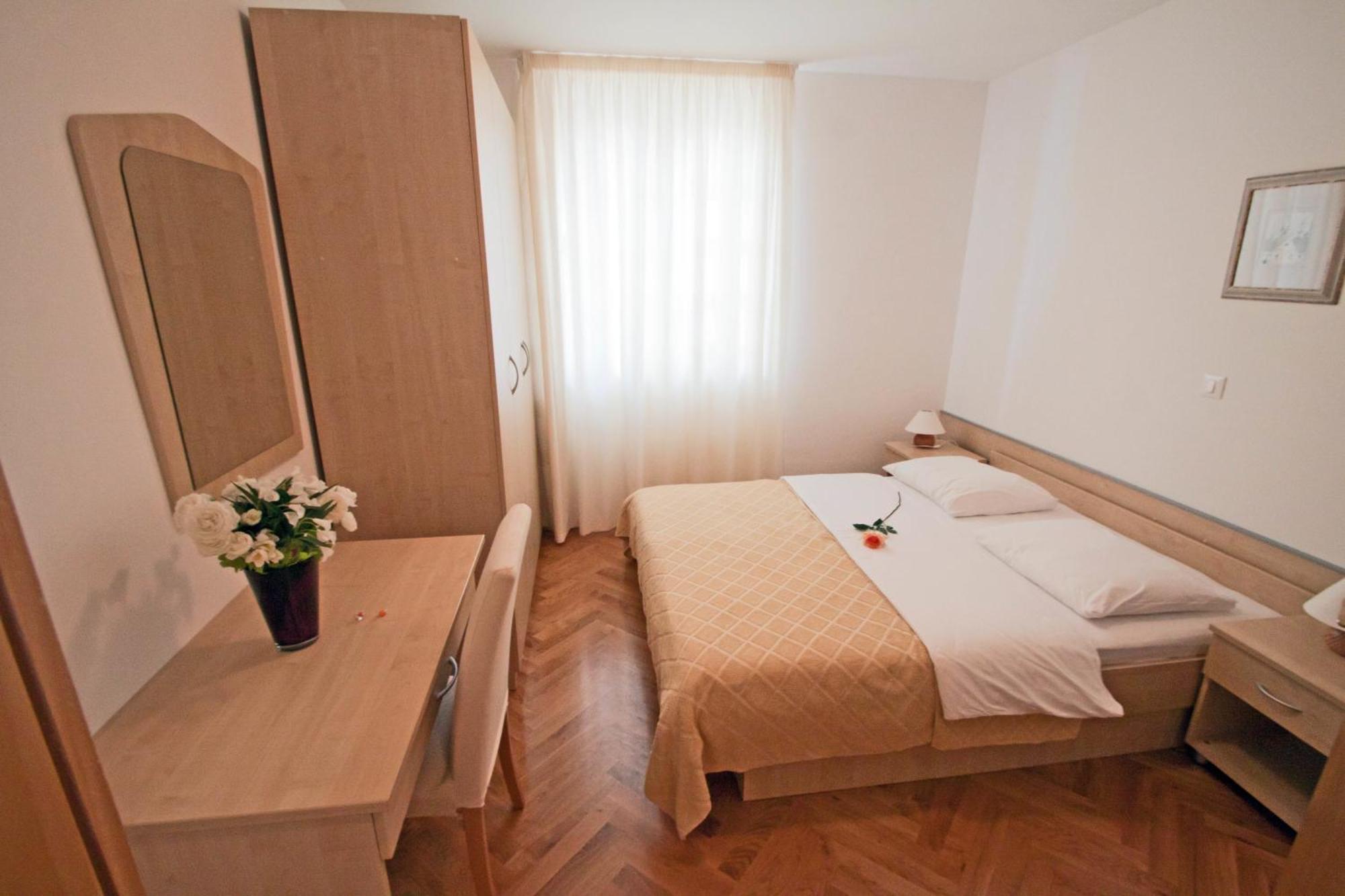 Apartments Tamarix Vinjerac Bilik gambar
